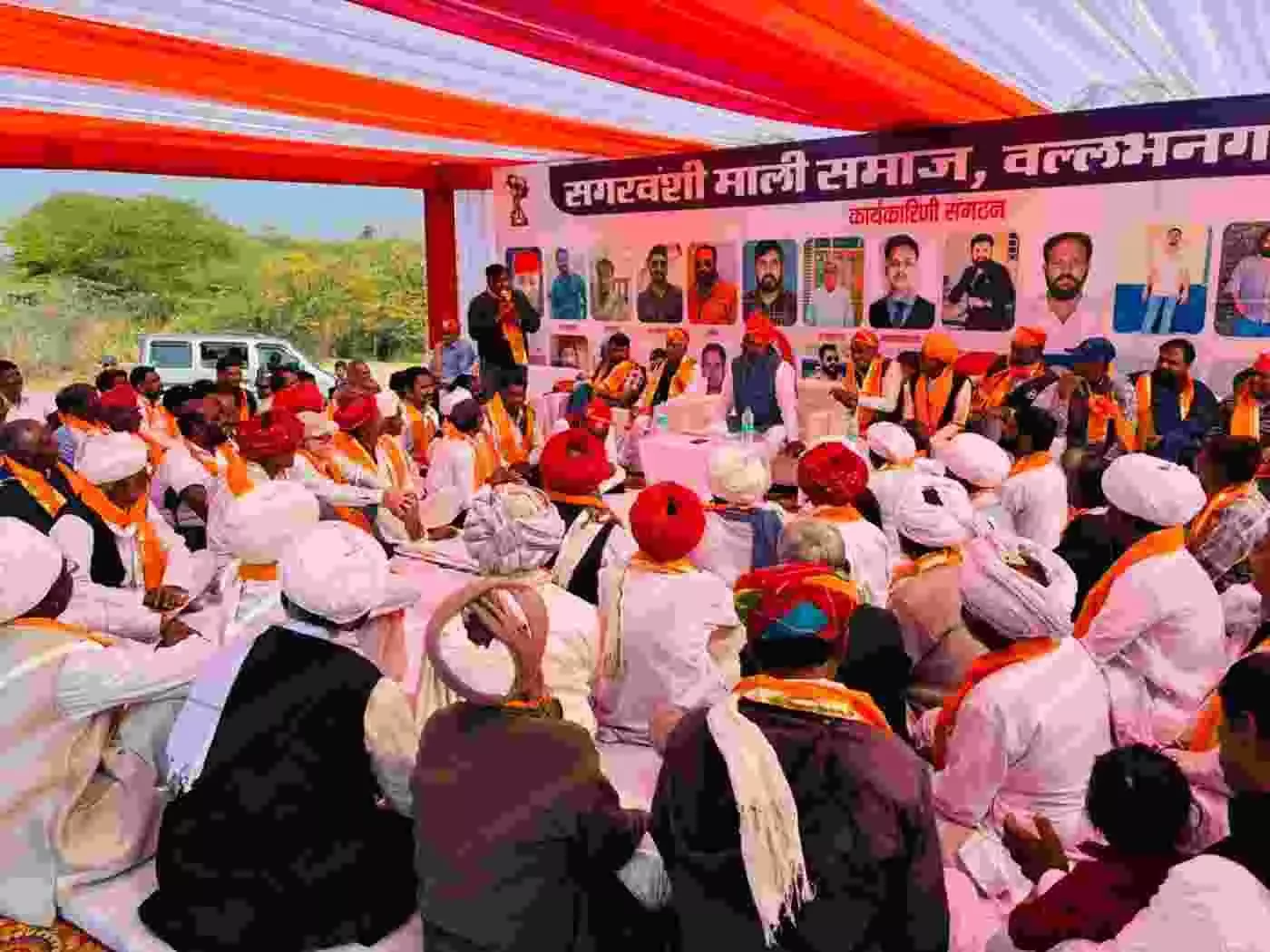 वल्लभनगर में सगरवंशी माली समाज के क्रिकेट महाकुंभ MPL का भव्य शंखनाद: विधायक डांगी ने चौका लगाकर किया आगाज