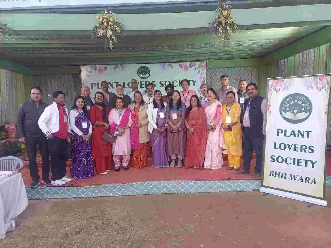 भीलवाड़ा में प्रकृति का अनूठा उत्सव: 25 हजार फूलों की महक और 80 हजार सैलानियों का रेला, खिल उठा शहर का कोना-कोना