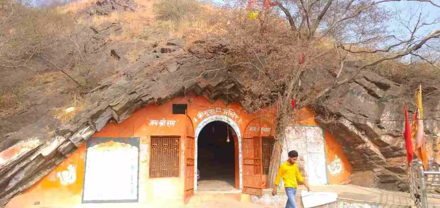 भुसावर का रहस्यमयी काला पहाड़: क्या आज भी इस गुफा में मौजूद है द्वारिका जाने का गुप्त रास्ता?