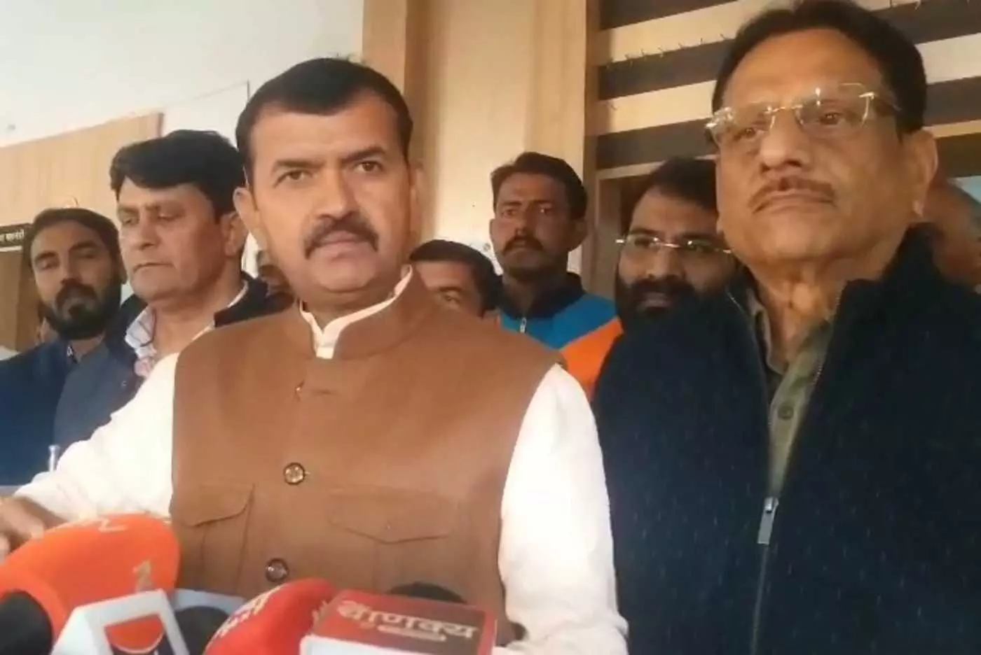 जयपुर में सियासी पारा गरमाया: श्रवण सिंह बगड़ी ने कांग्रेस को घेरा, बोले– झूठ और प्रपंच की राजनीति कर रही है कांग्रेस