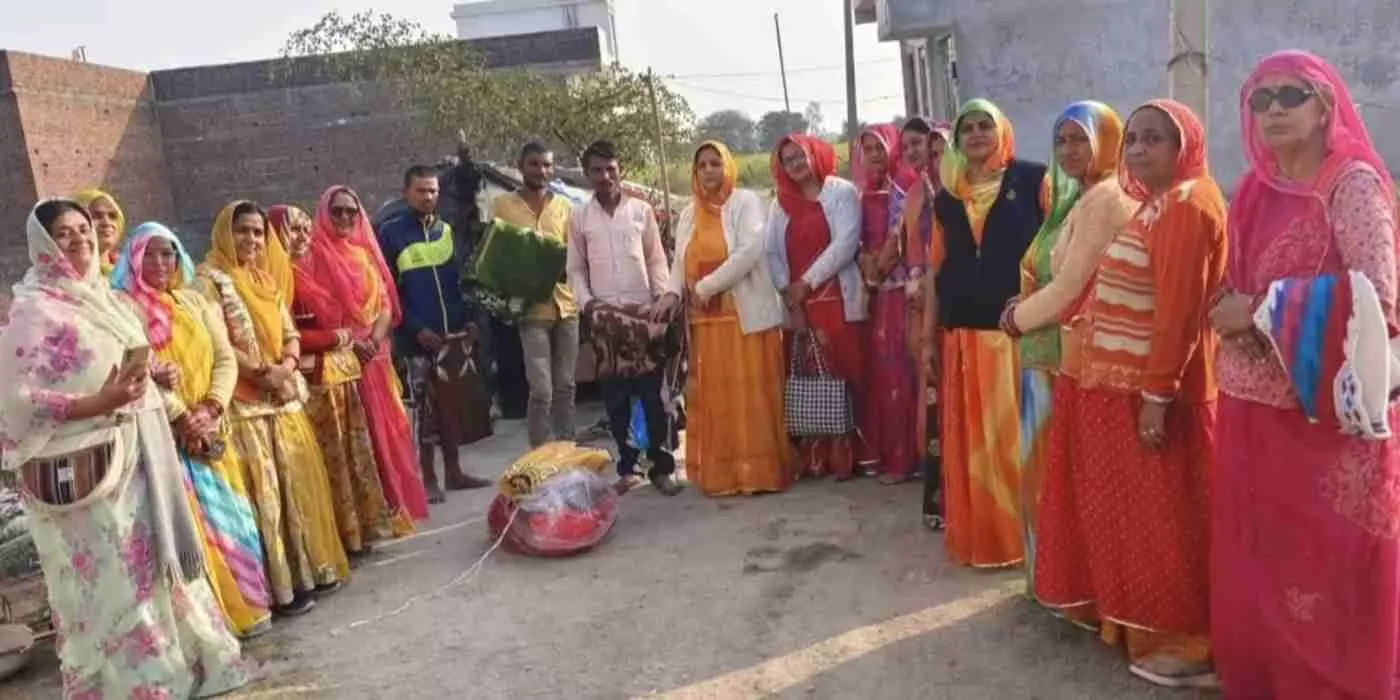बारां: कड़ाके की ठंड में मानवता की गर्माहट, रॉयल राजपूत क्षत्राणी संगठन ने मकर संक्रांति पर फैलाई खुशियां बारां: कड़ाके की ठंड में मानवता की गर्माहट, रॉयल राजपूत क्षत्राणी संगठन ने मकर संक्रांति पर फैलाई खुशियां