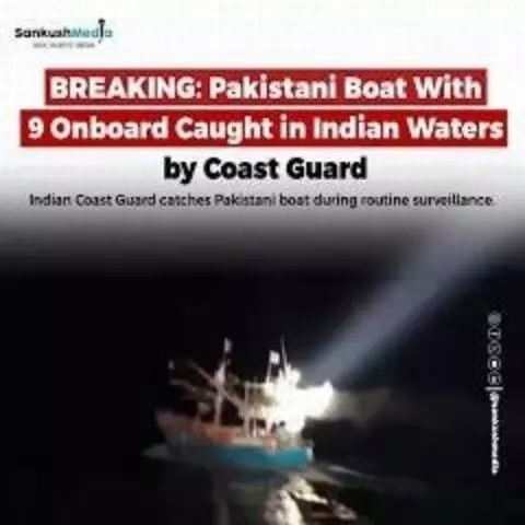 India intercepts Pakistani intruder boat, security agencies increase vigilance India intercepts Pakistani intruder boat, security agencies increase vigilance