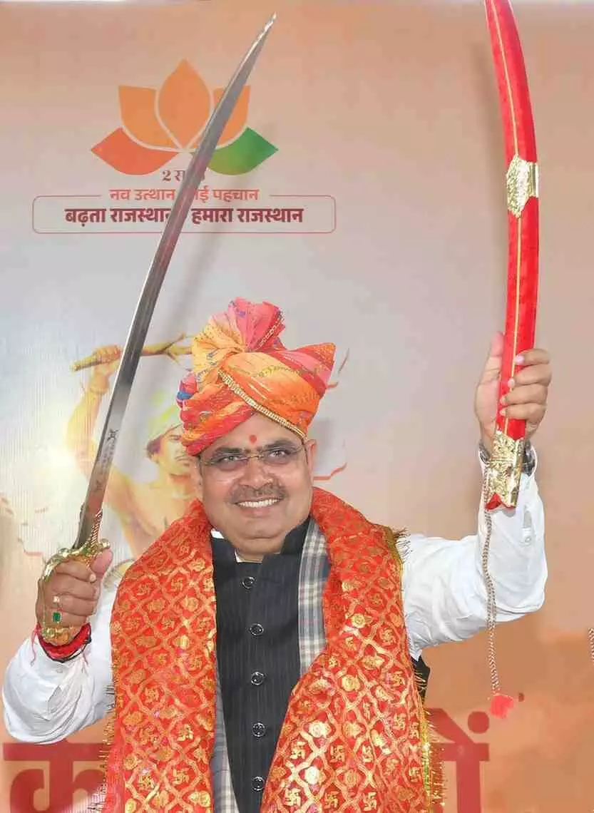बांसवाड़ा के युवाओं से संवाद: मुख्यमंत्री भजनलाल शर्मा का बड़ा ऐलान, 1 लाख नई सरकारी भर्तियों के साथ चमकेगा वागड़ का भविष्य