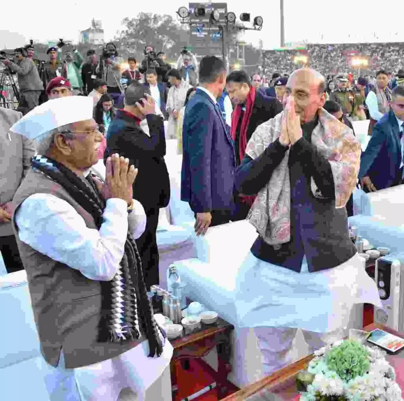 जयपुर के आसमान में दिखा सेना का शौर्य: राज्यपाल, रक्षा मंत्री और मुख्यमंत्री की मौजूदगी में गूंजा पराक्रम का जयघोष