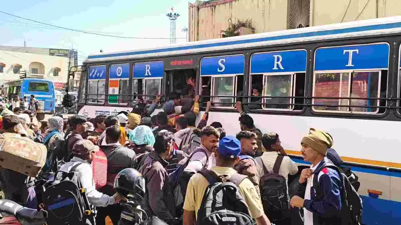 प्रतापगढ़: 30 हजार अभ्यर्थियों का अग्निपथ, अपने ही जिले में बेगाने हुए शिक्षक भर्ती के परीक्षार्थी