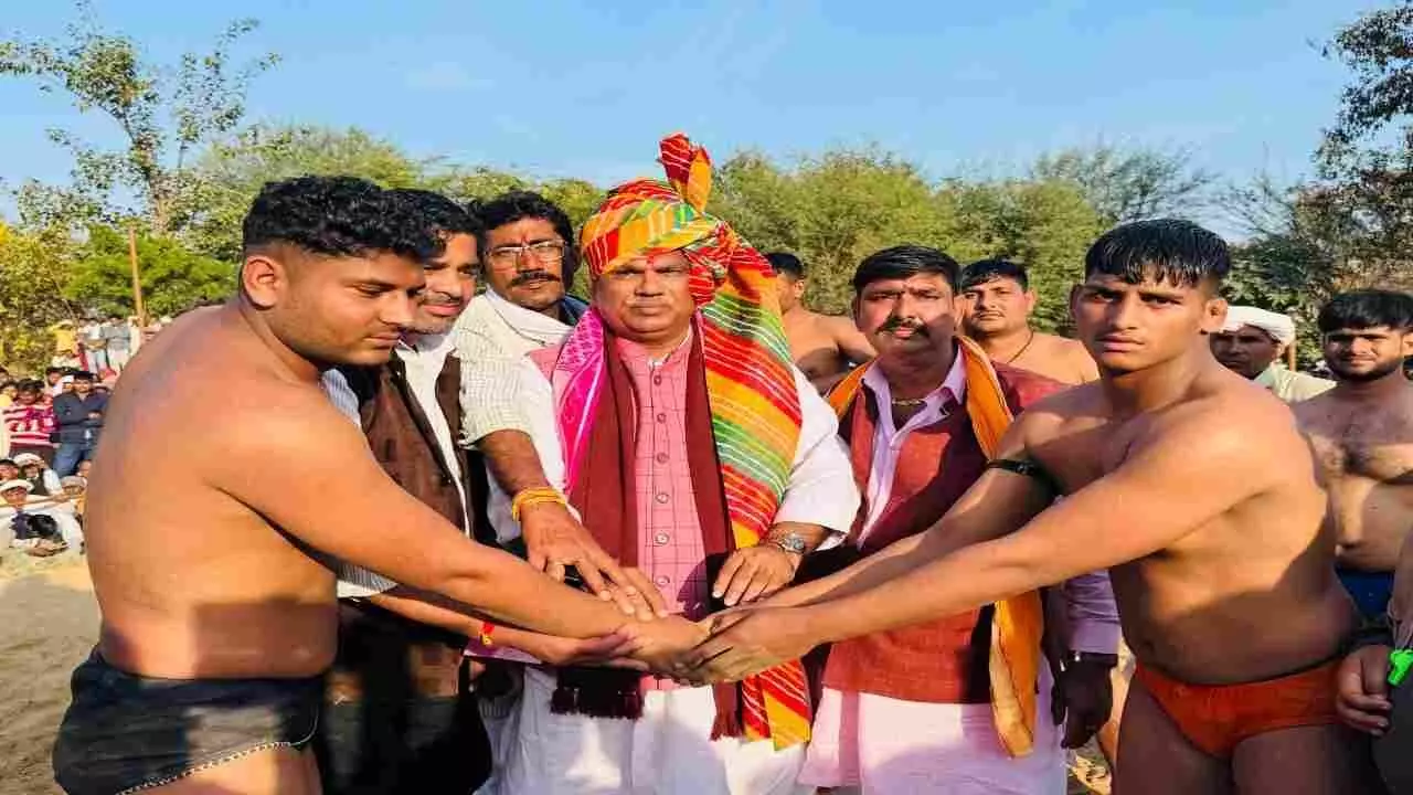 Deeg News: Minister of State for Home Jawahar Singh Bedham entered the arena in Khakhavali, shook hands with the wrestlers and delivered a message that resonated throughout the pandal.