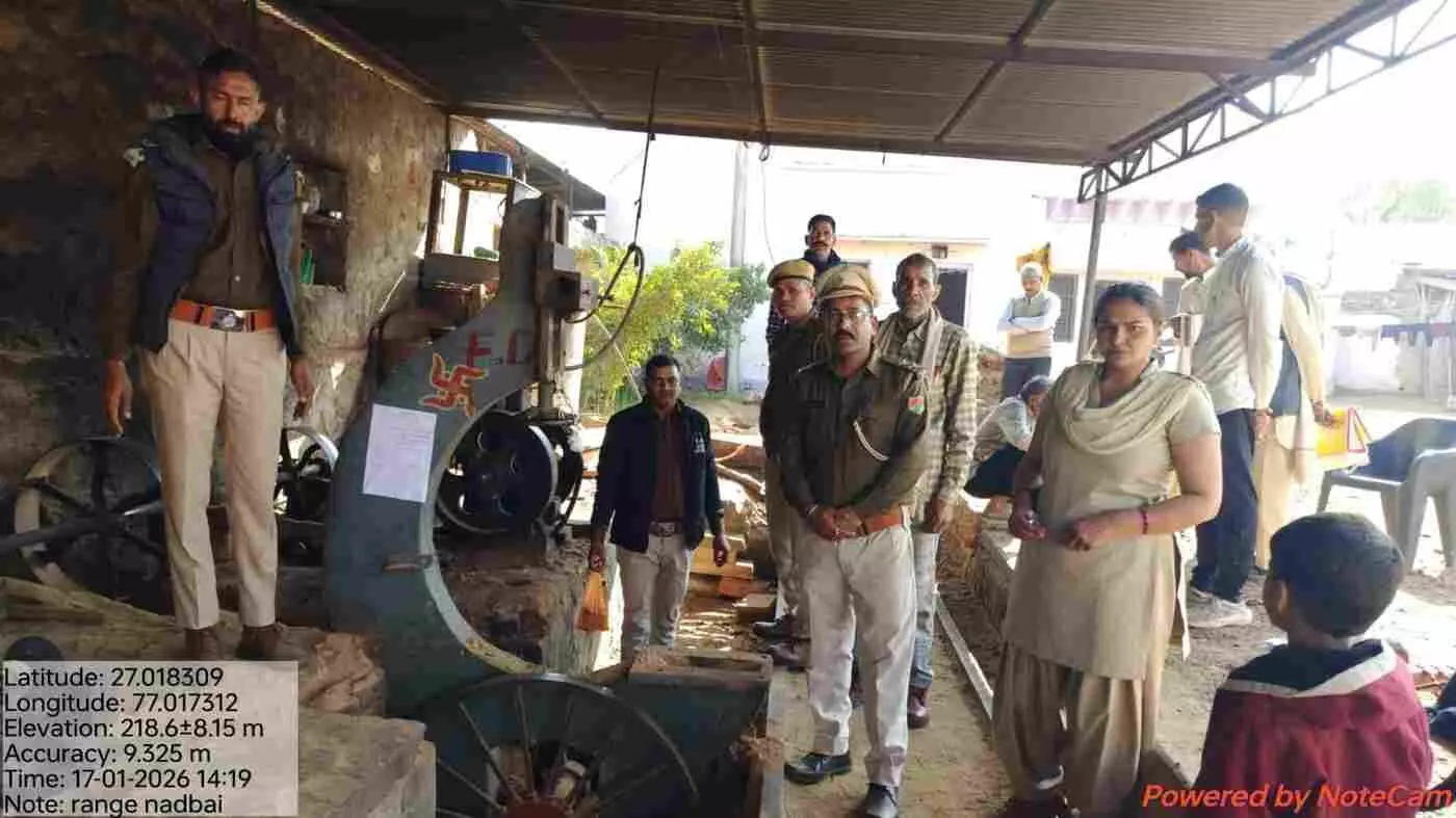 भुसावर में वन विभाग का बड़ा प्रहार: पांच अवैध आरा मशीनों पर चला सरकारी डंडा, क्षेत्र के माफियाओं में मचा हड़कंप