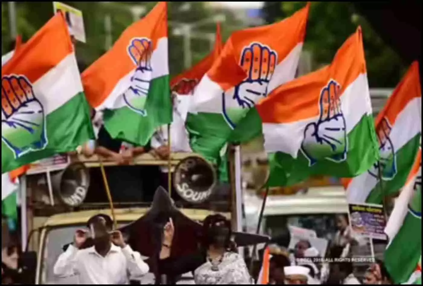 हिंडौन सिटी में कांग्रेस का बड़ा शक्ति प्रदर्शन: नेहरू पार्क में उपवास रख केंद्र की नीतियों के खिलाफ भरी हुंकार