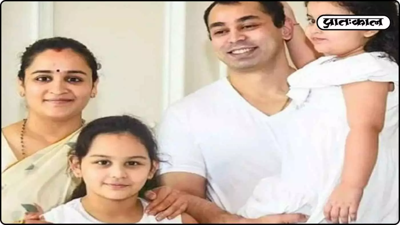यादव परिवार में निजी भूचाल; प्रतीक यादव ने अपर्णा यादव से तलाक का किया ऐलान यादव परिवार में निजी भूचाल; प्रतीक यादव ने अपर्णा यादव से तलाक का किया ऐलान
