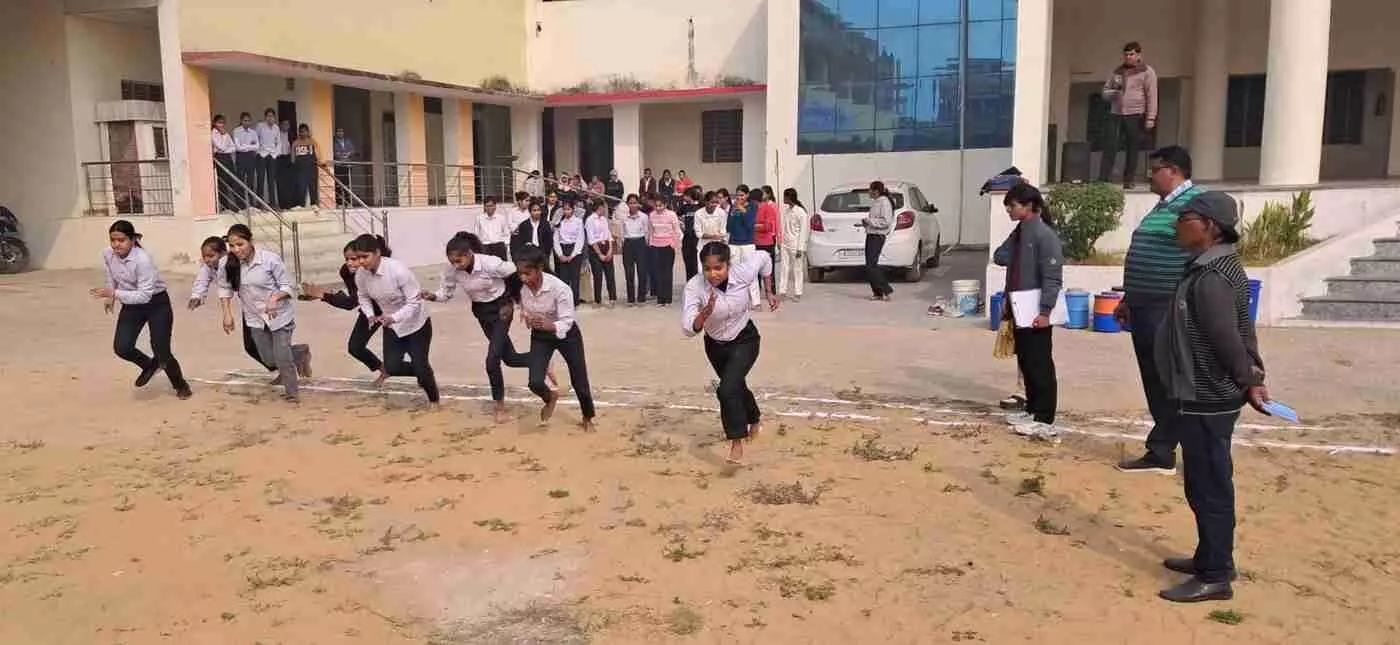 गंगापुर सिटी के अग्रवाल कन्या महाविद्यालय में प्रतिभाओं का महाकुंभ: खेलकूद प्रतियोगिताओं के साथ सांस्कृतिक सप्ताह का हुआ शंखनाद