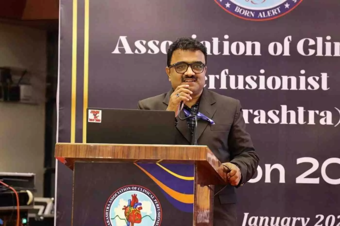 पनवेल के गौरव राजू दौड को एसीपीएमकॉन 2026 में मिली उपाध्यक्ष की कमान, चिकित्सा जगत में माणिकनगर का बढ़ा मान पनवेल के गौरव राजू दौड को एसीपीएमकॉन 2026 में मिली उपाध्यक्ष की कमान, चिकित्सा जगत में माणिकनगर का बढ़ा मान