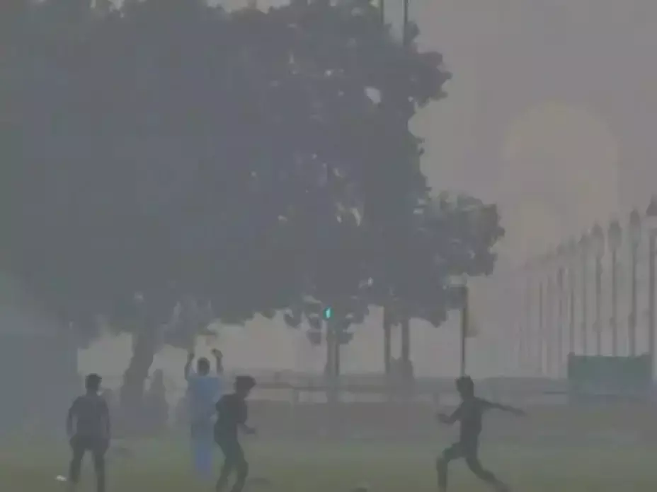 The growing threat of stifling air: AQI in major cities reaches dangerous levels