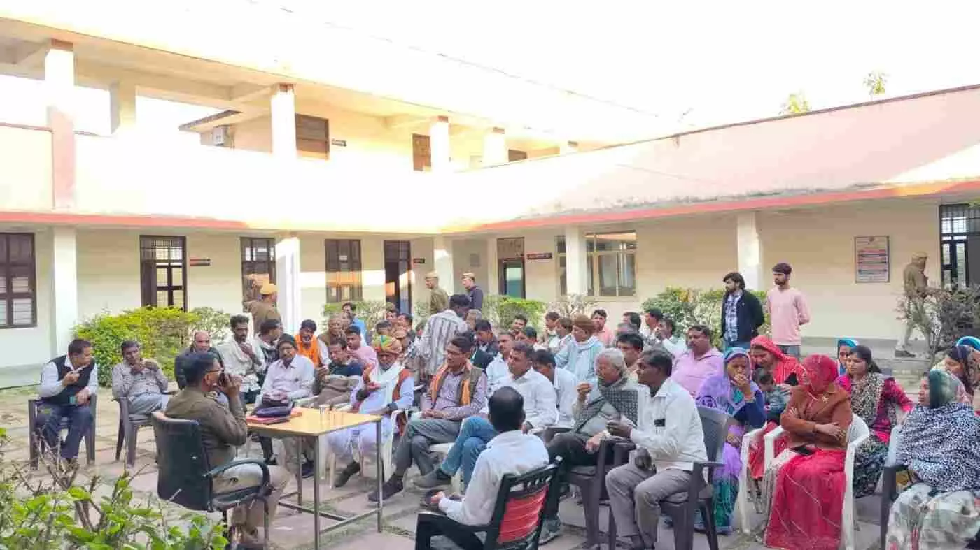 भूपालसागर में पुलिस और जनता का संगम: त्योहारों की उमंग के बीच साइबर सुरक्षा का कड़ा पहरा