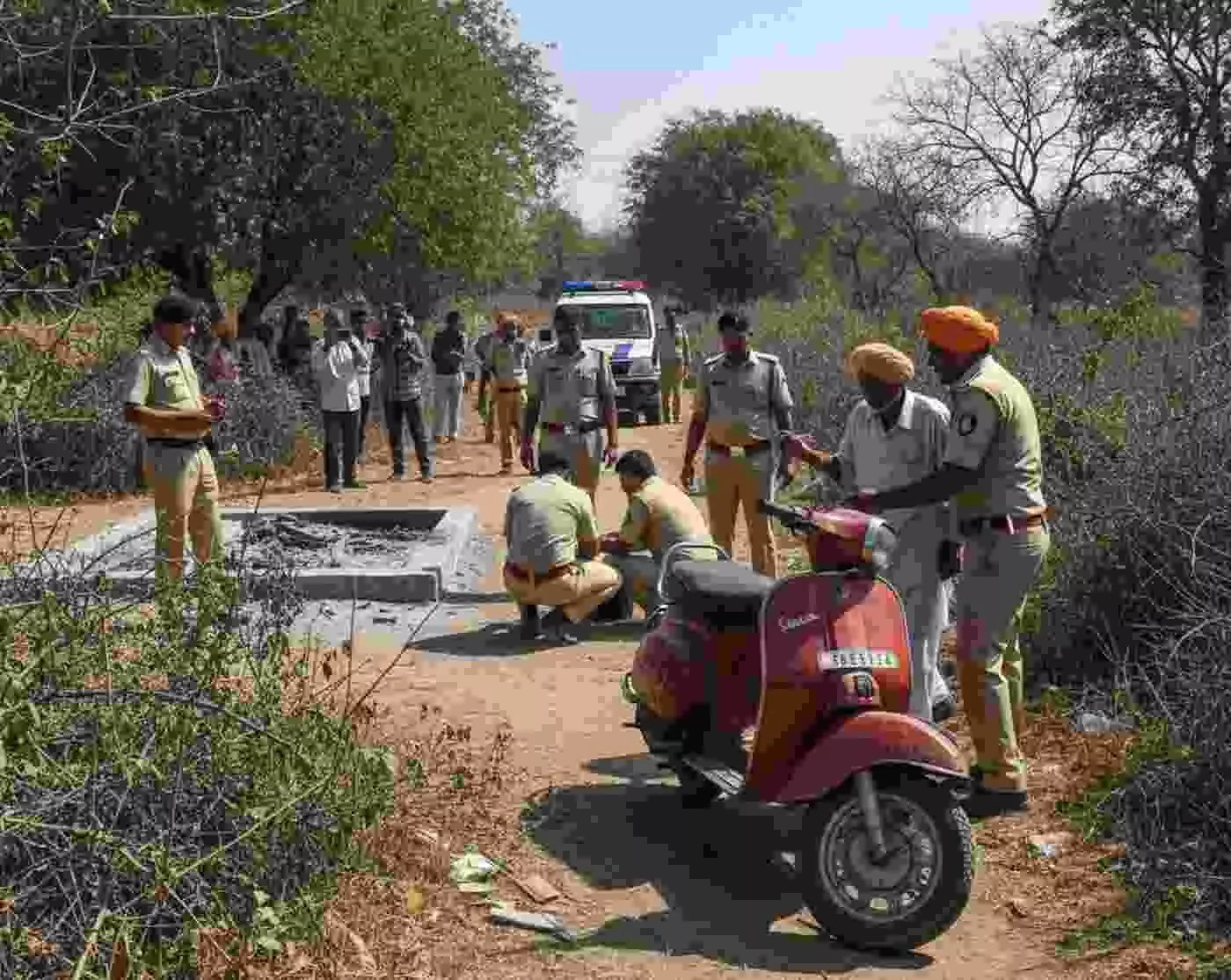 Ai generated image.भीलवाड़ा: श्मशान के पास अचेत मिले ठेकेदार की संदिग्ध मौत, जहरीली वस्तु के सेवन की आशंका से सनसनी