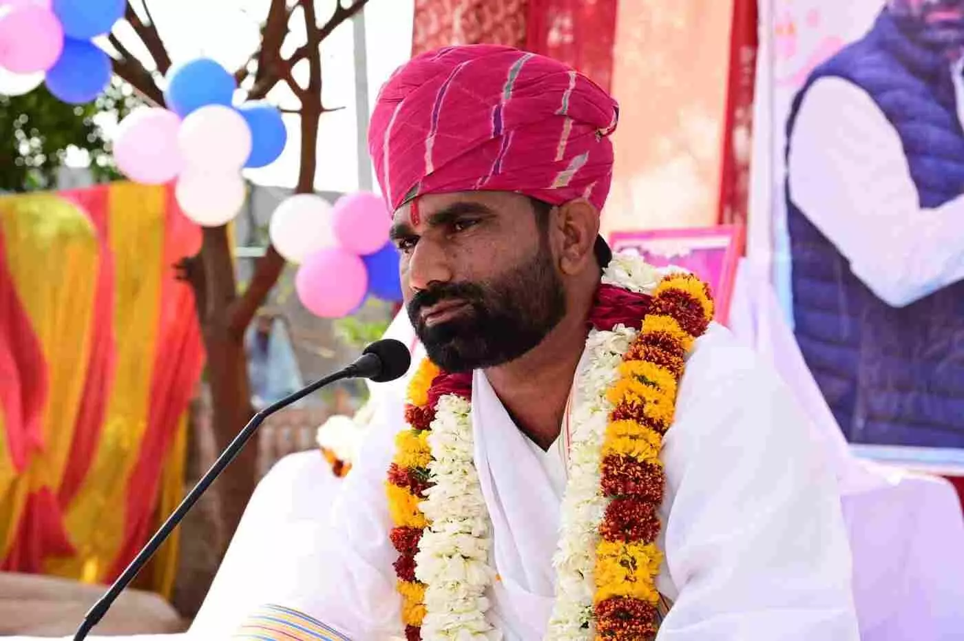 जयपुर: जय गुरुदेव के आध्यात्मिक जयघोष से गूंजा माचवा, महंत नंद लाल जी महाराज ने दिया शाकाहार और सदाचार का संदेश