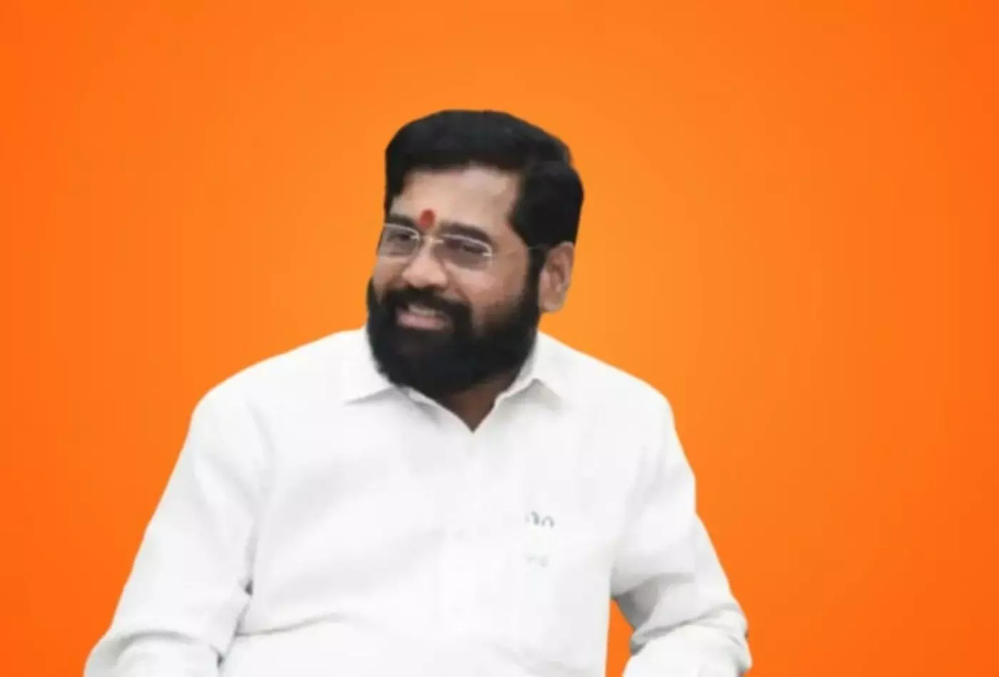 मुंबई में सत्ता का महासंग्राम: बहुमत के बावजूद शिंदे गुट को सता रहा है सेंधमारी का डर, पार्षदों की हुई होटल बंदी मुंबई में सत्ता का महासंग्राम: बहुमत के बावजूद शिंदे गुट को सता रहा है सेंधमारी का डर, पार्षदों की हुई होटल बंदी