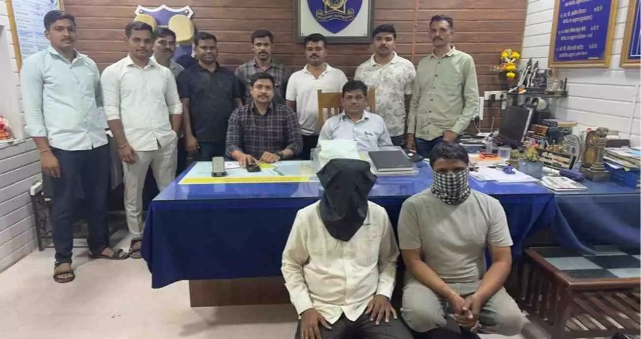 मुंबई में फ्लोटिंग गोल्ड की तस्करी का बड़ा खुलासा: करोड़ों की व्हेल मछली की उल्टी के साथ दो गिरफ्तार