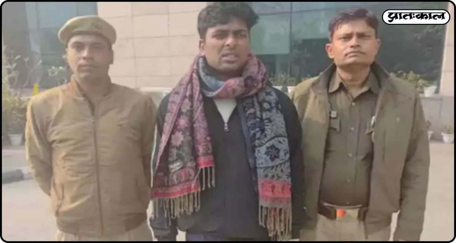 ग्रेटर नॉएडा: कांस्टेबल अनवर के घर 40 दिन तक प्रताड़ित होती रही 10 साल की बच्ची, मुख्या आरोपी समेत पत्नी भी गिरफ्तार ग्रेटर नॉएडा: कांस्टेबल अनवर के घर 40 दिन तक प्रताड़ित होती रही 10 साल की बच्ची, मुख्या आरोपी समेत पत्नी भी गिरफ्तार