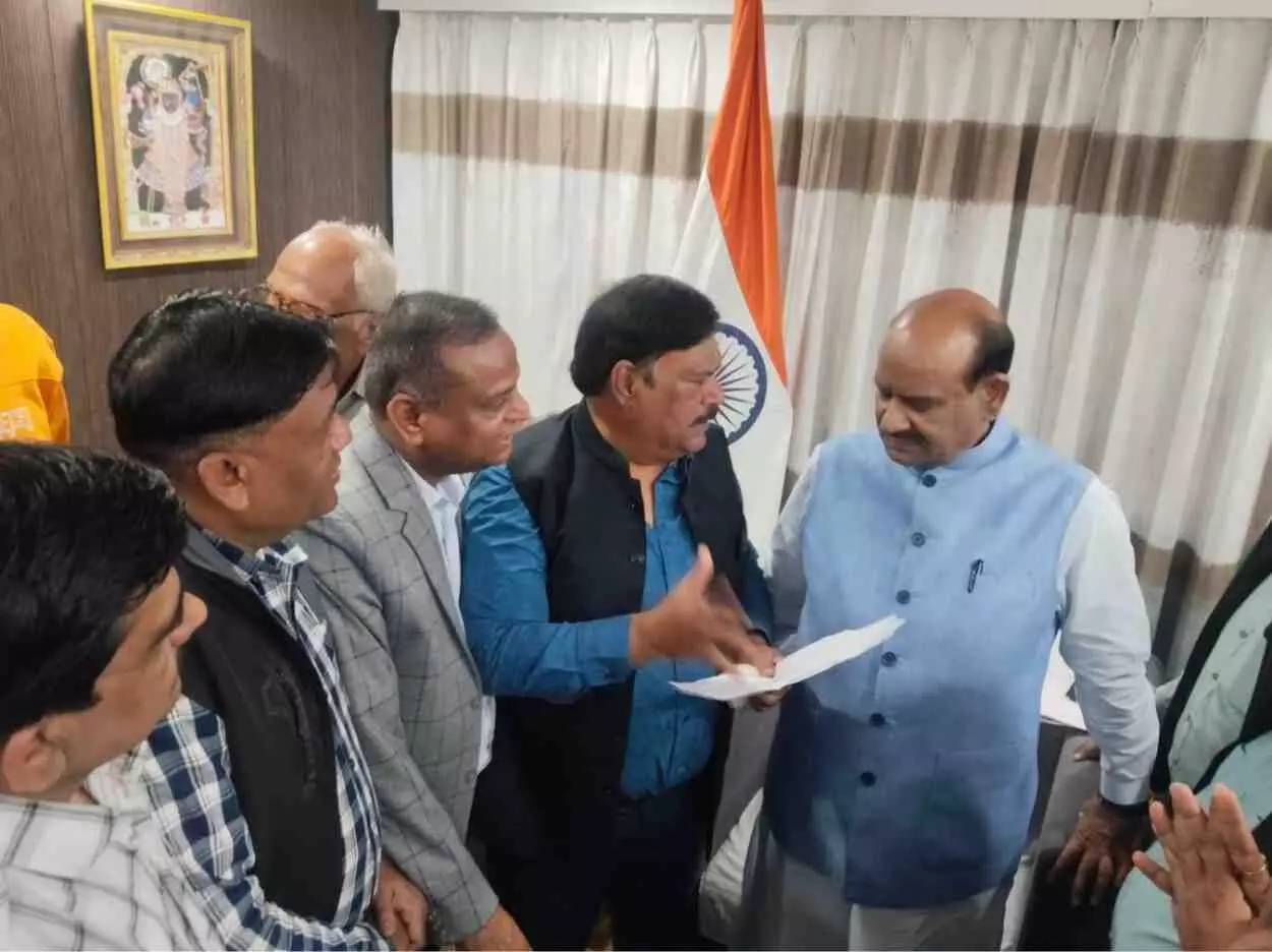 कोटा में दवा विक्रेताओं की बड़ी हुंकार: RGHS भुगतान संकट पर लोकसभा अध्यक्ष ओम बिरला का कड़ा रुख, अधिकारियों को दिए तत्काल निर्देश