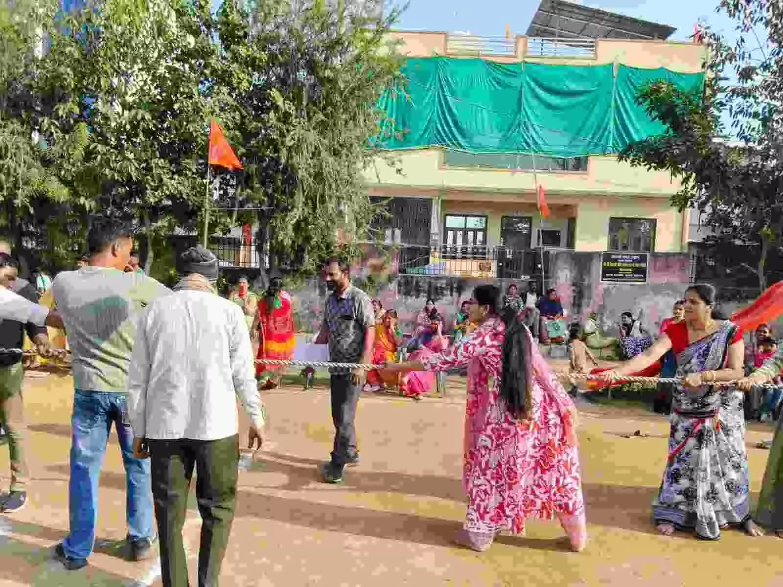 भीलवाड़ा में मातृशक्ति का महासंग्राम: शताब्दी वर्ष के उल्लास में महिलाओं ने दिखाया रणचंडी सा कौशल