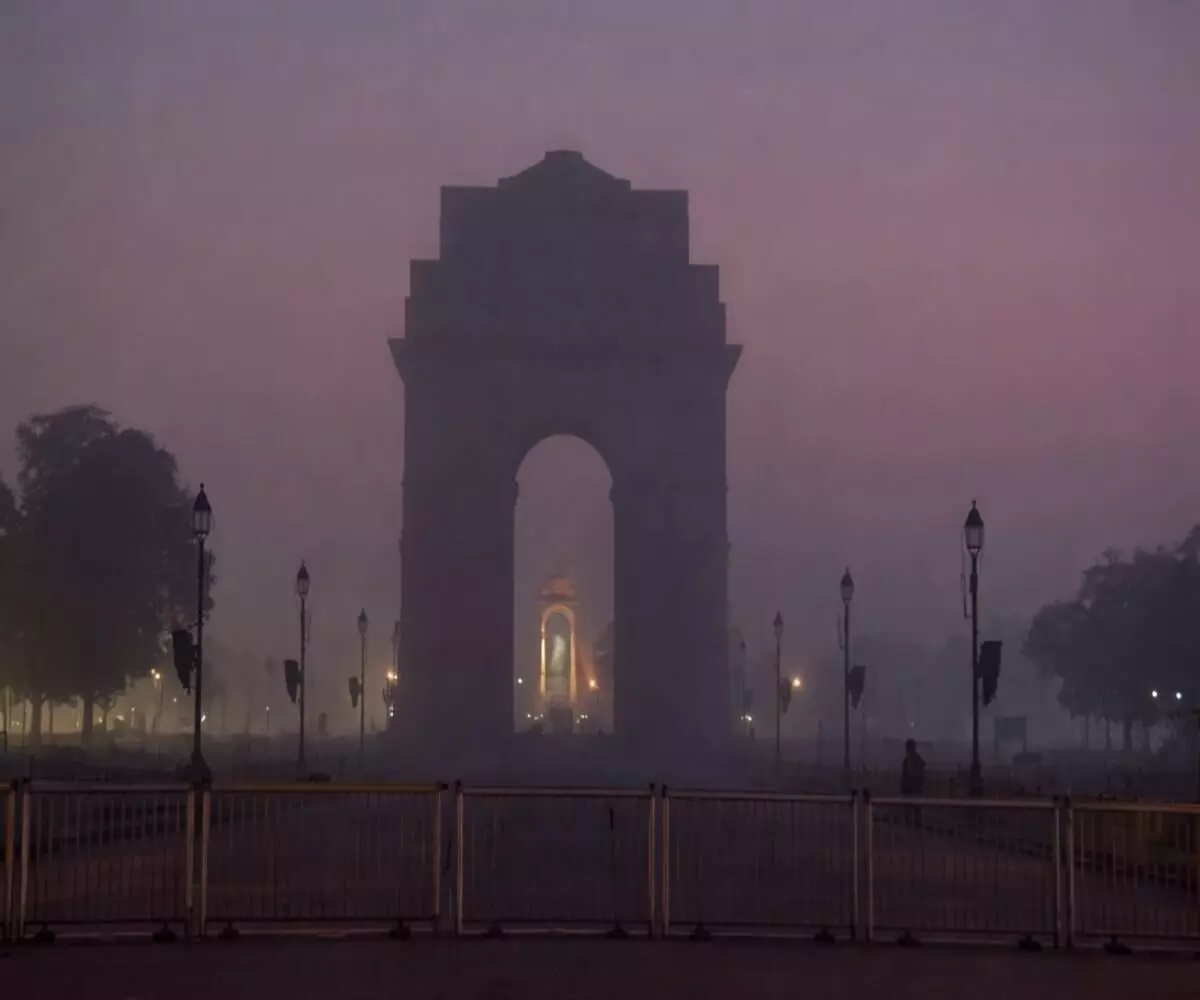 Clouds cover the sky, Delhi under yellow alert