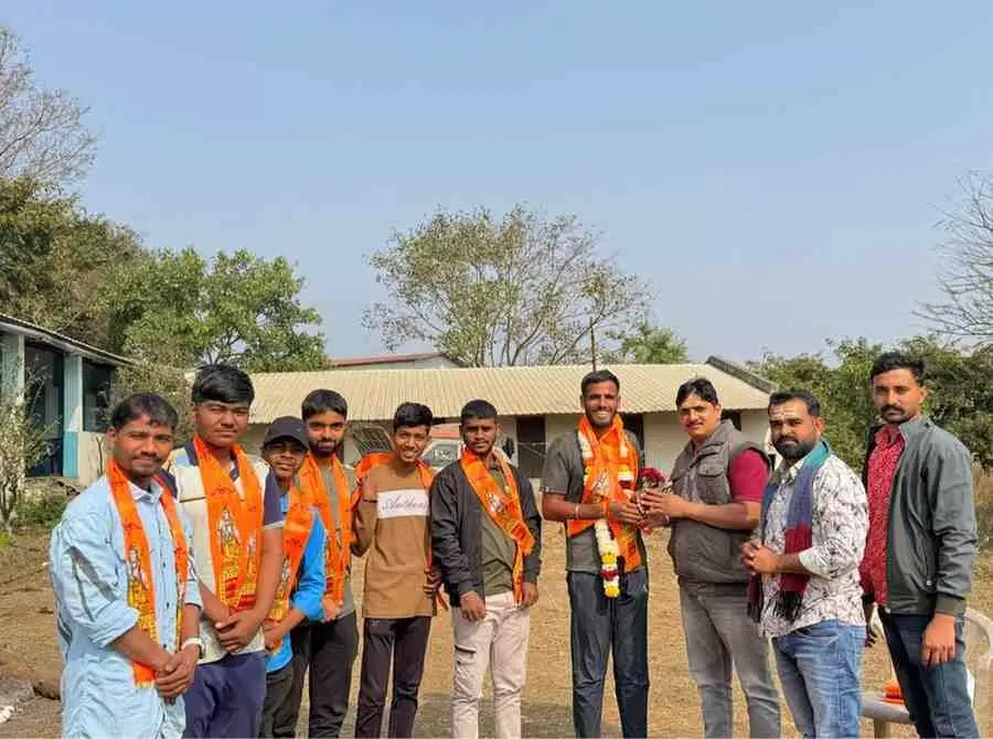 भीलवाड़ा से उठी गौ सेवा की हुंकार: 17 हजार किलोमीटर की पदयात्रा पर निकले शक्ति सिंह का नासिक में ऐतिहासिक स्वागत