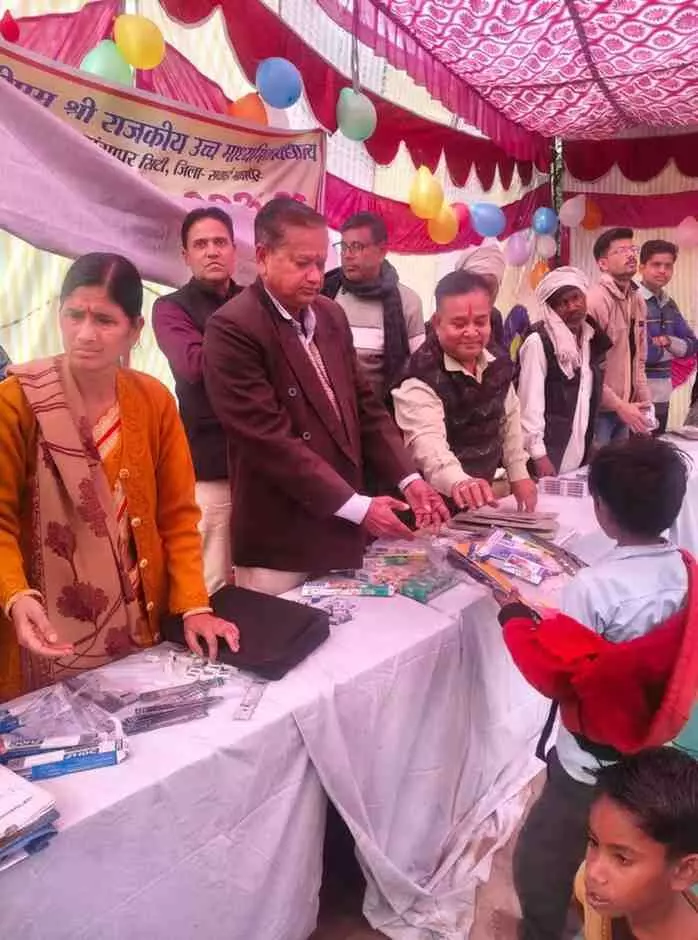 गंगापुर सिटी: पीएम श्री विद्यालय में उमड़ा जनसैलाब, वसंत पंचमी पर निपुण मेले में बच्चों ने बिखेरा प्रतिभा का जादू
