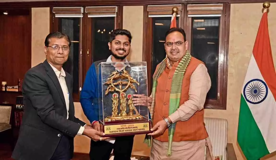 जयपुर: मुख्यमंत्री से मिला निजी सहायक संवर्ग महासंघ, राम राज्य के सुशासन पर जताया आभार, सौंपी मांगों की फेहरिस्त