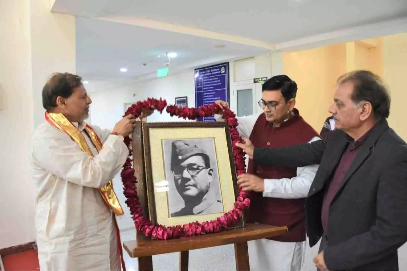 अजमेर: तुम मुझे संकल्प दो, मैं तुम्हें विकसित भारत दूँगा, राजस्थान केंद्रीय विश्वविद्यालय में गूँजा नेताजी का उद्घोष