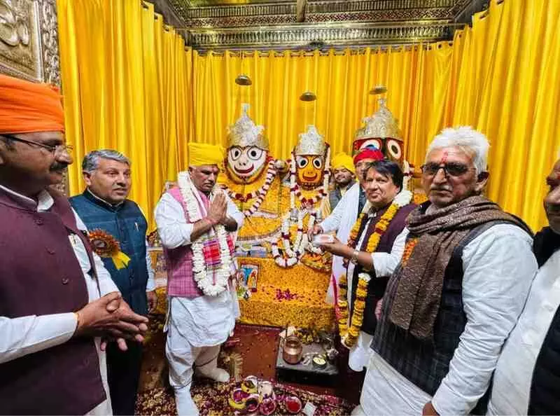 सवाई माधोपुर के कैमरी में उमड़ा श्रद्धा का सैलाब: जगदीशधाम मेले में पहुंचे प्रभारी मंत्री जवाहर सिंह बेढम, कृष्ण गमन पथ से चमकेगी क्षेत्र की किस्मत