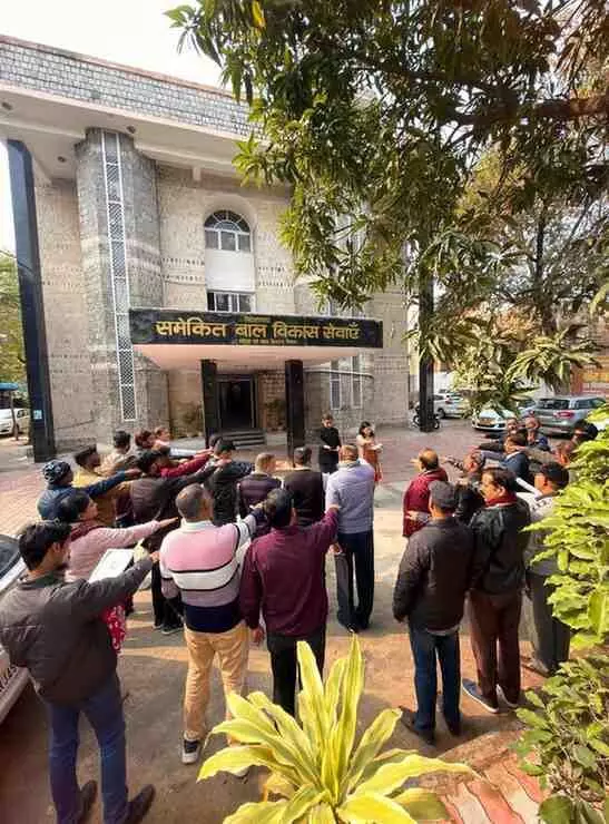जयपुर में गूंजा लोकतंत्र का उद्घोष: राष्ट्रीय मतदाता दिवस पर ICDS अधिकारियों और कर्मचारियों ने ली निष्पक्ष मतदान की शपथ