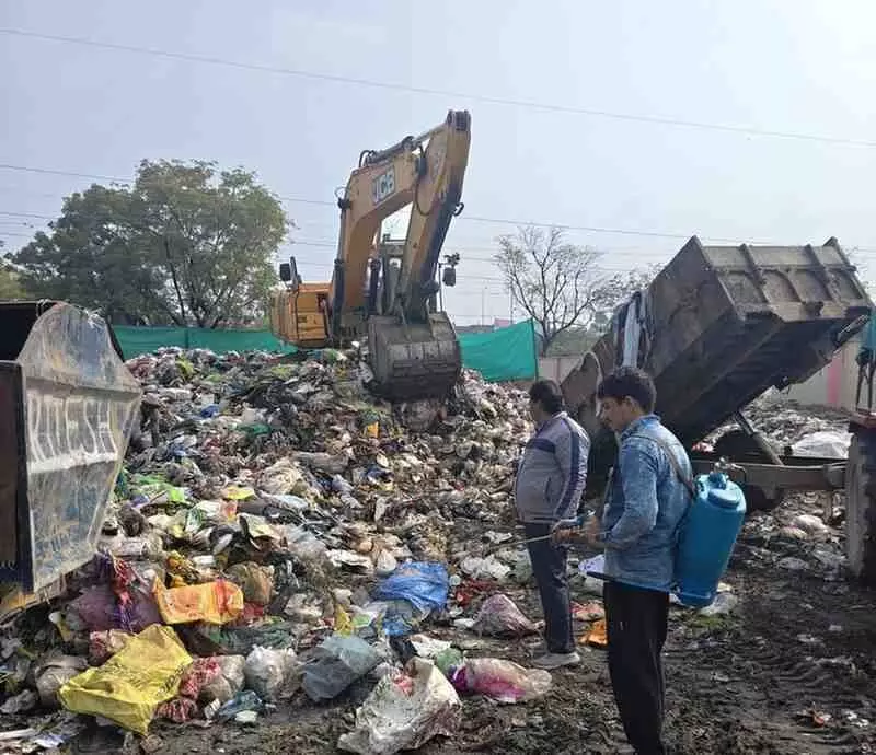 जयपुर में जानलेवा बीमारियों पर नगर निगम का महाप्रहार: कचरागाहों से लेकर नालों तक छिड़ा फागिंग और एंटी-लार्वा अभियान