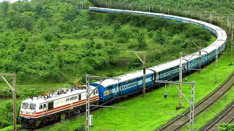 जयपुर और राजस्थान के रेल यात्रियों के लिए खुशखबरी: रेलवे ने दी बड़ी सौगात, अब फरवरी-मार्च में भी पटरियों पर दौड़ेंगी ये 8 जोड़ी स्पेशल ट्रेनें