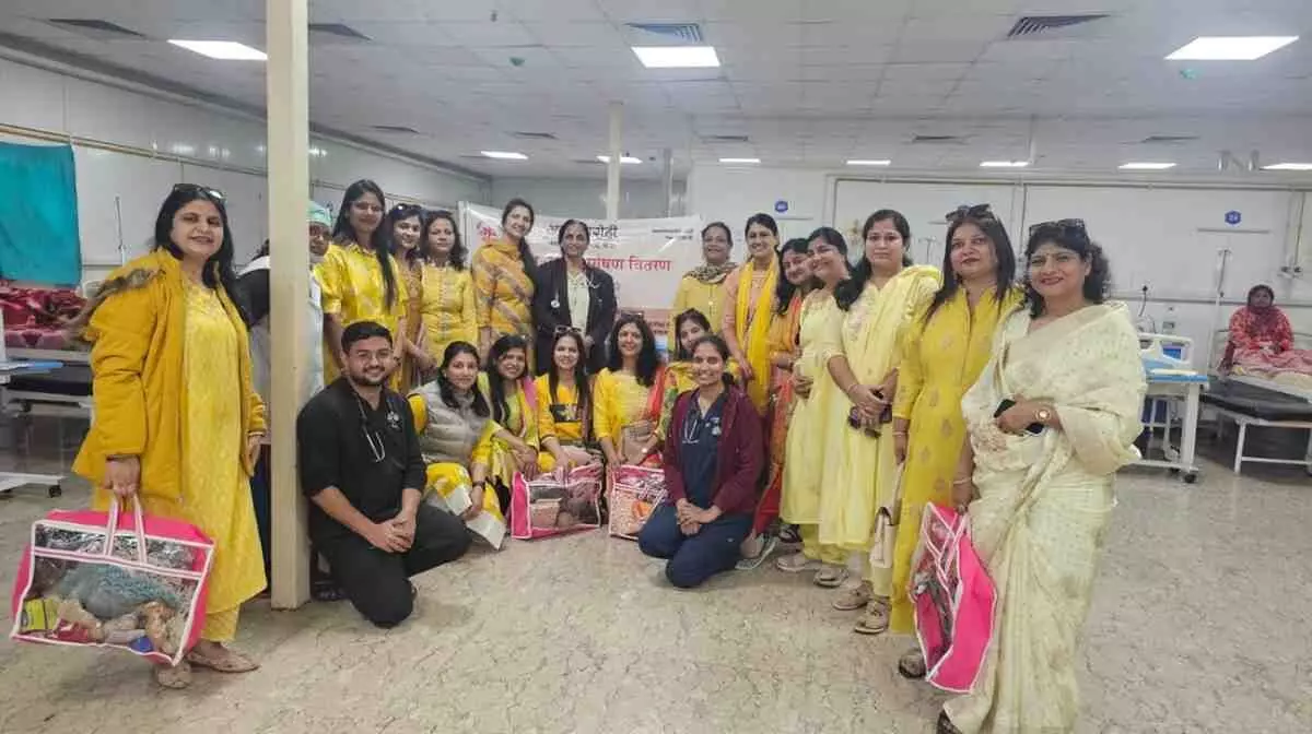 कोटा: बसंत पंचमी पर ममता का अंचल, अग्र आरोही अग्रवाल महिला मंच ने जेके लोन अस्पताल में बांटी खुशियां