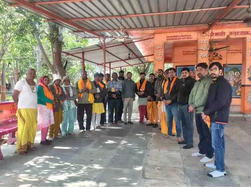 चित्तौड़गढ़: अटूट आस्था का पैदल सफर, 1200 किमी की दूरी तय कर बागेश्वर धाम पहुंचेंगे उदयपुर के भक्त