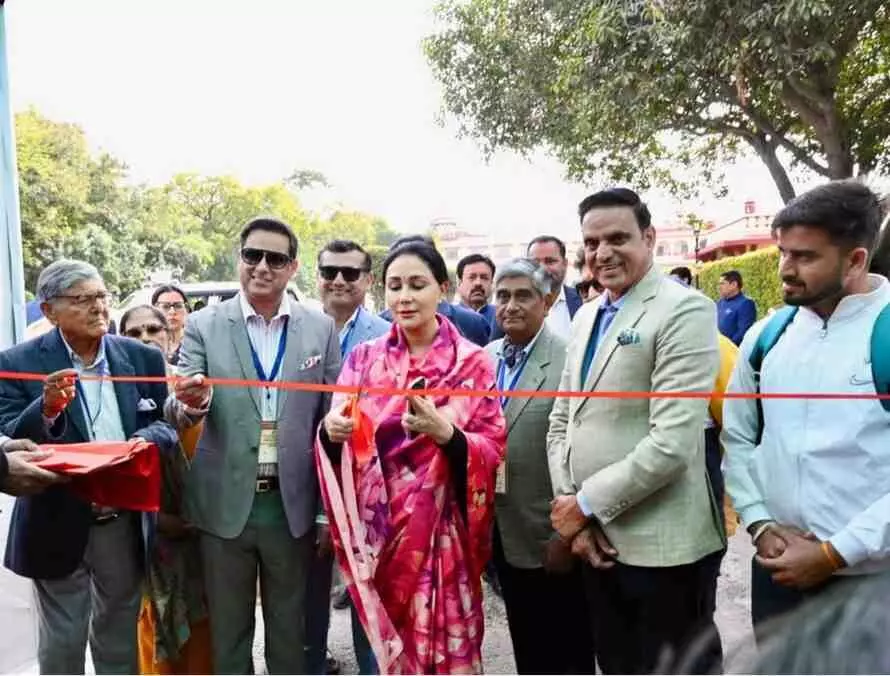 जयपुर की सड़कों पर उतरा शाही इतिहास: उपमुख्यमंत्री दिया कुमारी ने किया 27वीं विंटेज कार प्रदर्शनी का भव्य आगाज़