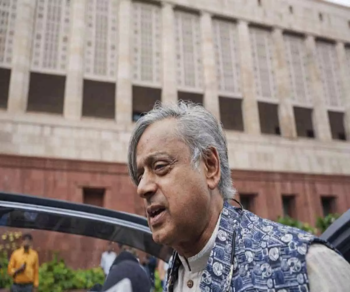 Shashi Tharoors rebellious stance Shashi Tharoors rebellious stance