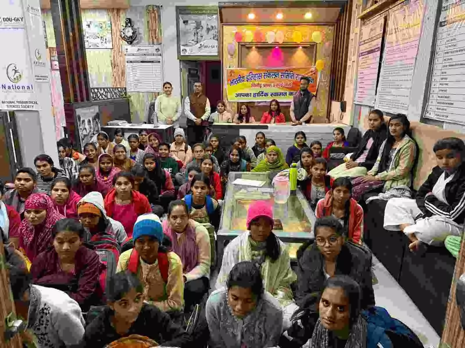 राष्ट्र निर्माण की धुरी हैं बेटियाँ: बारां में राष्ट्रीय बालिका दिवस पर गूंजा महिला सशक्तिकरण का शंखनाद राष्ट्र निर्माण की धुरी हैं बेटियाँ: बारां में राष्ट्रीय बालिका दिवस पर गूंजा महिला सशक्तिकरण का शंखनाद