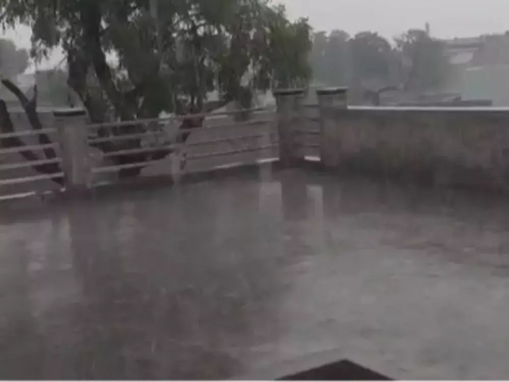 Weather conditions changed in Rajasthan, including Jaipur- Drizzle accompanied by dusty winds