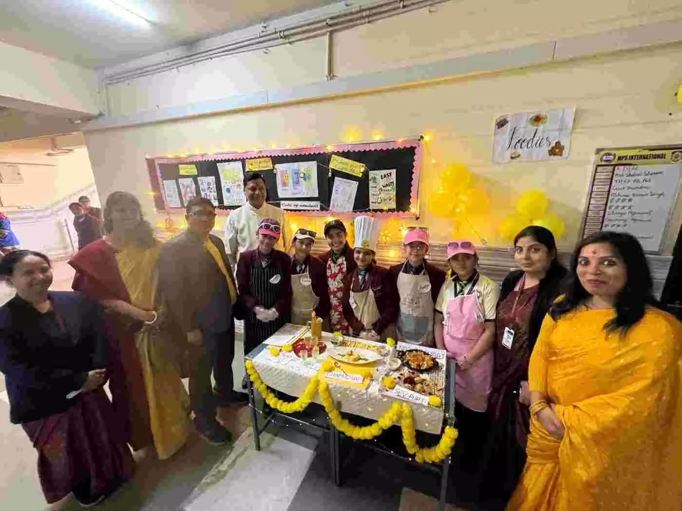 रंगों का संगम और बिना आग का स्वाद: विद्यार्थियों की रचनात्मकता ने बिखेरी बसंत और तिरंगे की अनूठी छटा