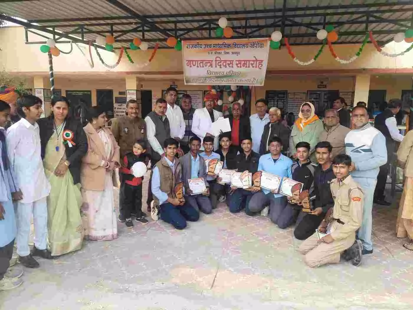 खेरोदा में गणतंत्र का महापर्व: देशभक्ति के रंग में रंगा कस्बा, शहीद मेजर मुस्तफा की माता की उपस्थिति ने बढ़ाया गौरव