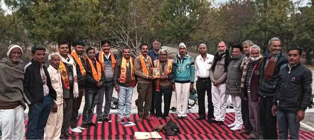 आकोला में नामदेव समाज का शक्ति प्रदर्शन: साण्डेश्वर महादेव की छांव में नई कार्यकारिणी का भव्य आगाज
