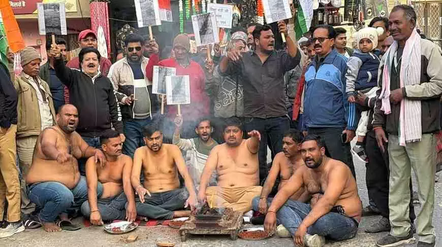 कोटा में आक्रोश की गूंज: शिक्षा मंत्री के खिलाफ कांग्रेस का अर्धनग्न सद्बुद्धि यज्ञ, बदहाली पर सरकार को घेरा