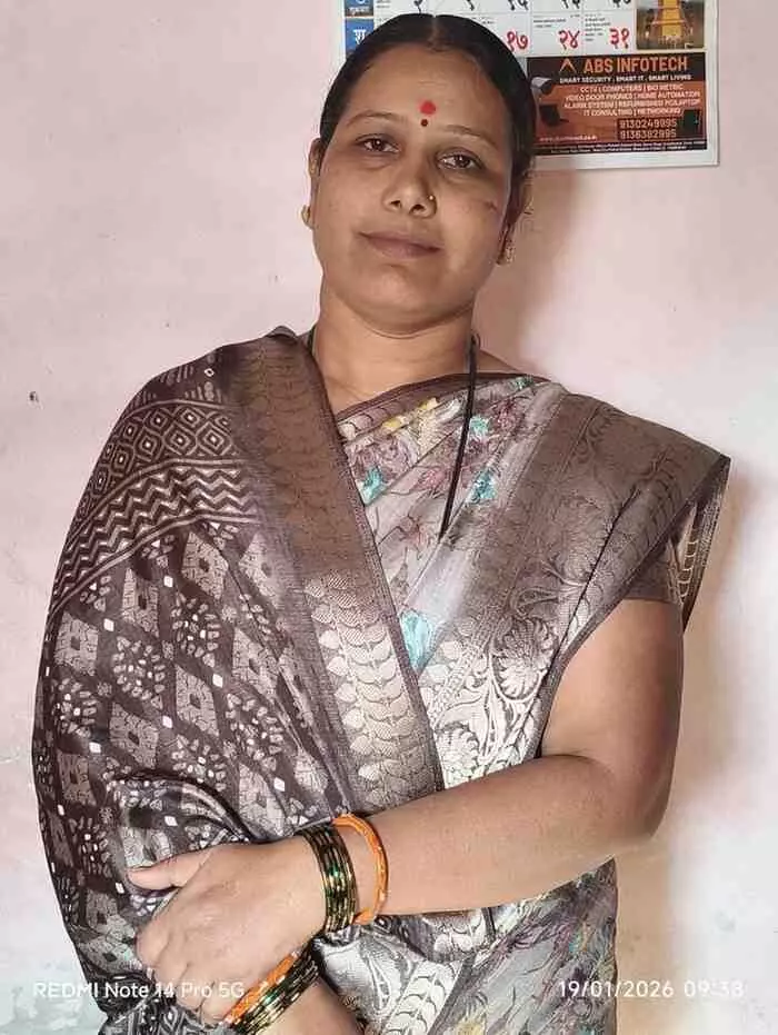 लातूर में बड़ा सियासी उलटफेर: ऐन वक्त पर कांग्रेस प्रत्याशी अंजना चौधरी ने वापस लिया नामांकन, भाजपा में भी हलचल