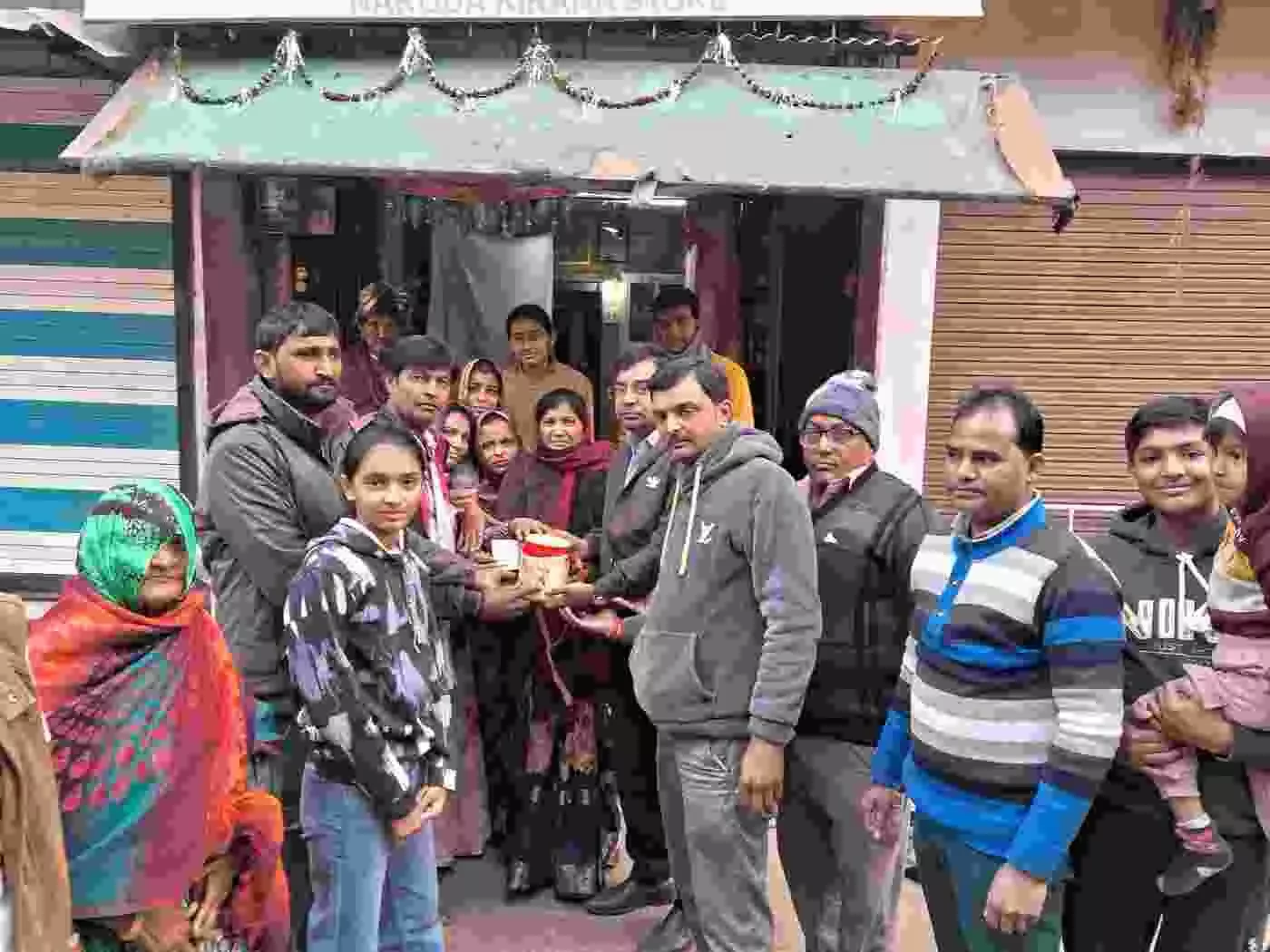 प्रतापगढ़: मृत्यु के बाद भी रोशन रहेंगी नंदलाल जैन की आंखें, 67 परिजनों ने शोक के बीच रची मानवता की अनूठी इबारत प्रतापगढ़: मृत्यु के बाद भी रोशन रहेंगी नंदलाल जैन की आंखें, 67 परिजनों ने शोक के बीच रची मानवता की अनूठी इबारत