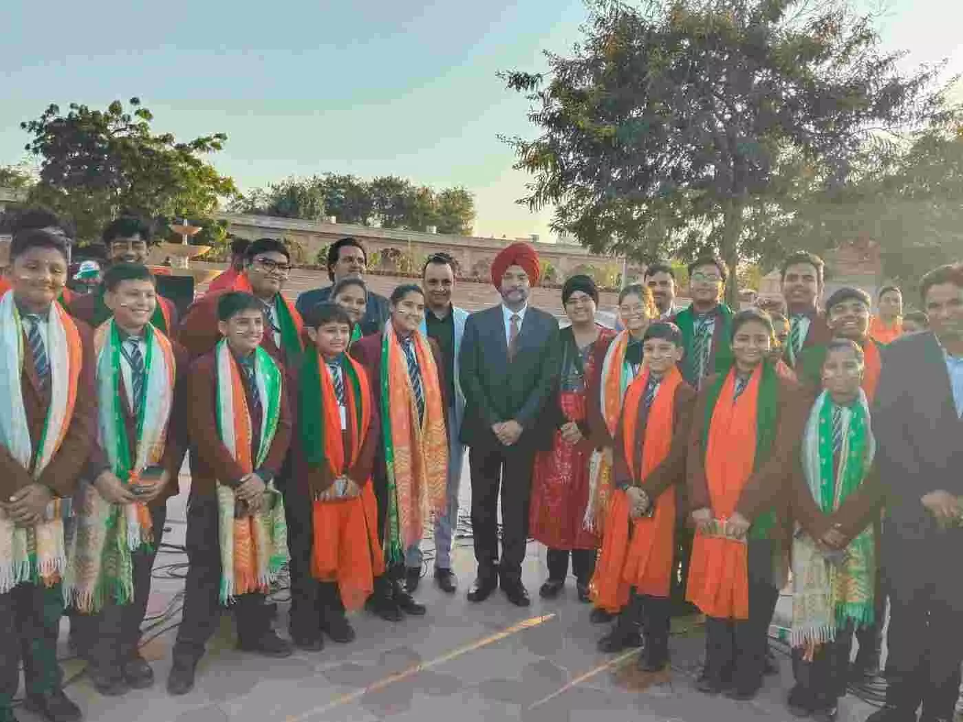 जयपुर: अमर जवान ज्योति पर गूंजा वंदे मातरम, एमपीएस इंटरनेशनल के सितारों ने बढ़ाई गुलाबी नगरी की शान जयपुर: अमर जवान ज्योति पर गूंजा वंदे मातरम, एमपीएस इंटरनेशनल के सितारों ने बढ़ाई गुलाबी नगरी की शान