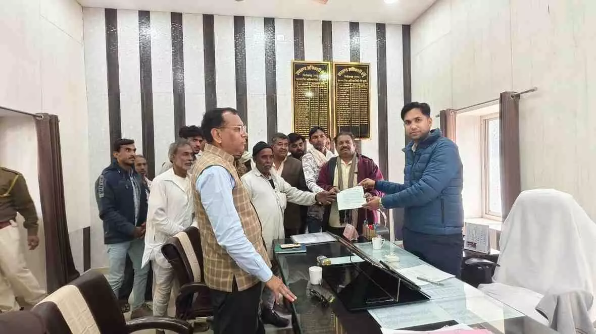 बेगूं में सार्वजनिक पार्क की भूमि पर भू-माफियाओं का तांडव: ग्रामीणों ने खोला मोर्चा, एसडीएम को सौंपा ज्ञापन