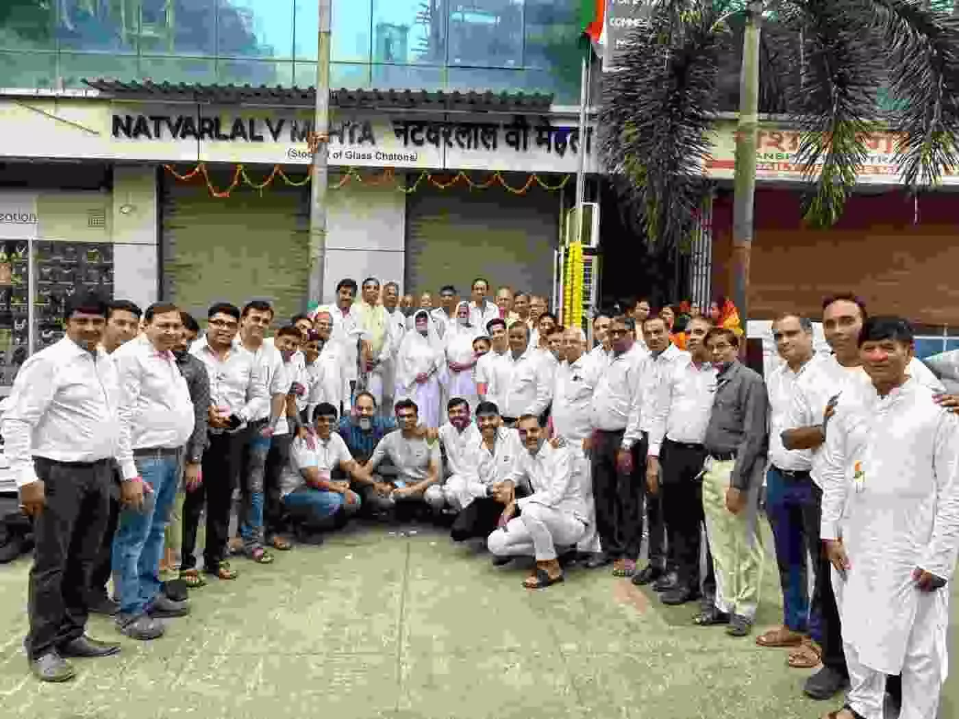 मुंबई के मालाड में गूंजा राष्ट्रवाद का स्वर: शासनश्री साध्वी विद्यावती द्वितीय के सान्निध्य में मनाया गया भव्य गणतंत्र दिवस मुंबई के मालाड में गूंजा राष्ट्रवाद का स्वर: शासनश्री साध्वी विद्यावती द्वितीय के सान्निध्य में मनाया गया भव्य गणतंत्र दिवस
