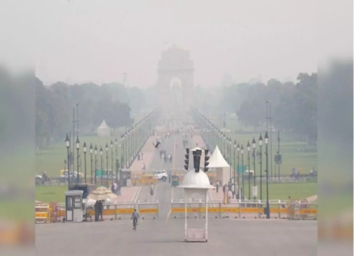 Is Delhis air becoming deadly again- With AQI levels rising from poor to severe, Is Delhis air becoming deadly again- With AQI levels rising from poor to severe,