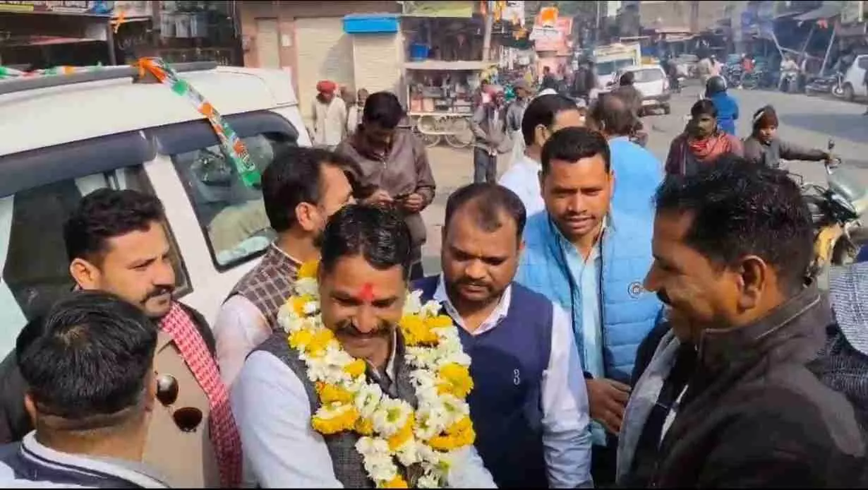 अरनोद में नवनियुक्त कांग्रेस जिलाध्यक्ष दिग्विजय सिंह कार्यकर्ताओं के बीच स्वागत समारोह के दौरान उपस्थित। अरनोद में नवनियुक्त कांग्रेस जिलाध्यक्ष दिग्विजय सिंह कार्यकर्ताओं के बीच स्वागत समारोह के दौरान उपस्थित।
